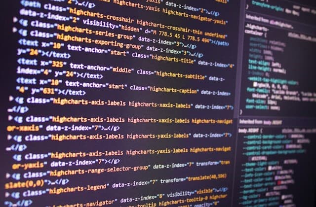 Equipe trabalhando em projeto SAP